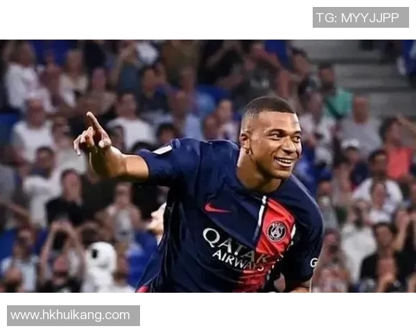 卡姆巴佩水波纹效果引领足球视觉潮流 展现速度与力量的完美结合 卡姆巴佩水波纹效果引领足球视觉潮流 展现速度与力量的完美结合